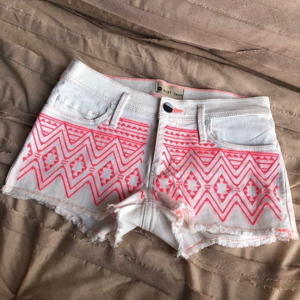 Roxy Aztec White Denim Shorts with Pink stitching